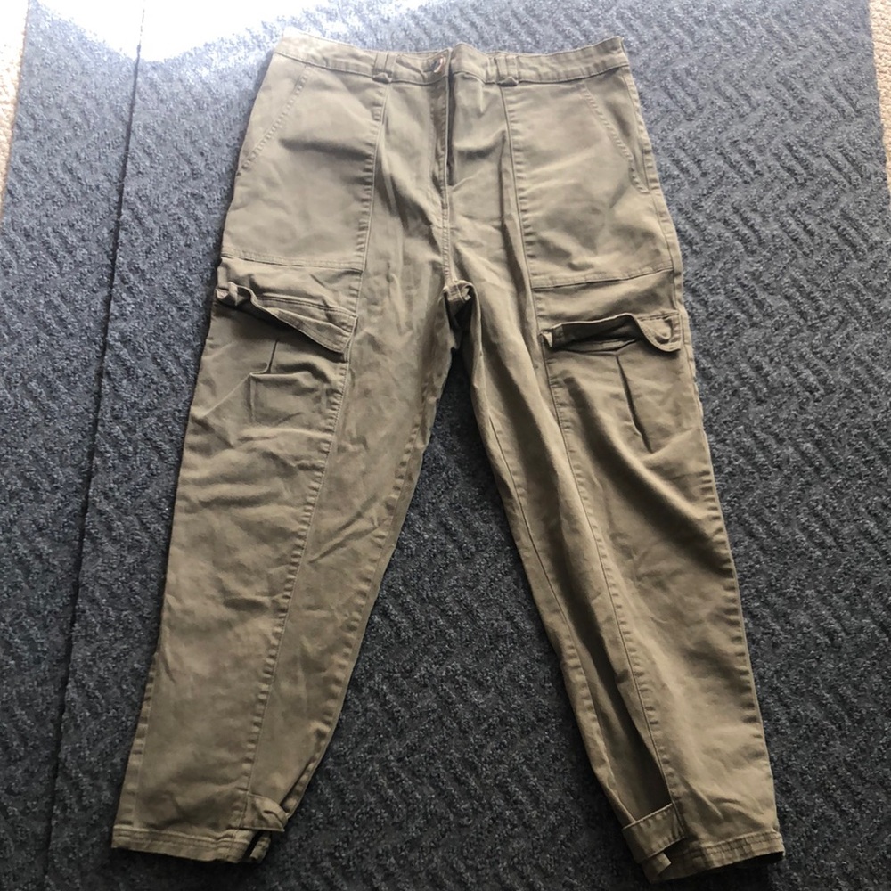 H&M Women's Olive Cargo Pants